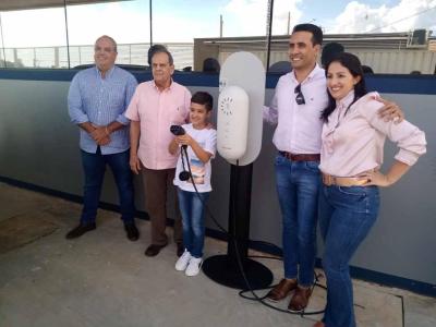 Prefeito de Guaxup visita empresa local referncia em energia renovvel