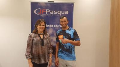Prestes a disputar a Maratona Internacional de Buenos Aires, Alessandro agradece apoio da JF Pasqua