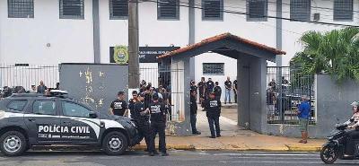 Policiais civis cumprem vinte e nove mandados de priso em operao na cidade de Guaxup