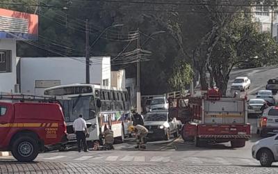 Transporte coletivo urbano tem princpio de incndio em Guaxup