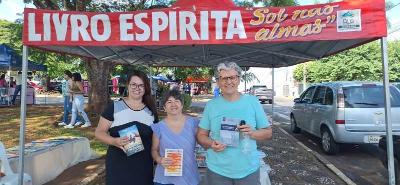 Banca do Livro Esprita est hoje na Feira Livre de Guaxup