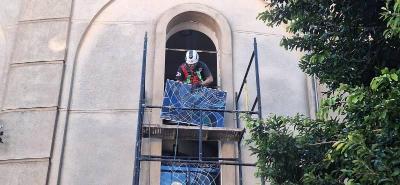 Iniciadas as obras de revitalizao dos vitrais da Catedral de Guaxup