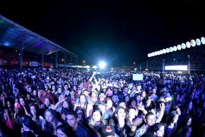 Expoagro comea com casa cheia e grandes shows agitando o pblico