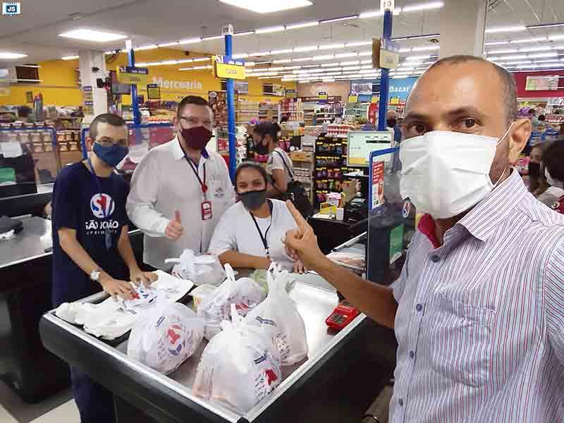 Colaboradores do So Joo Supermercados ganham convites para o Cine 14 Bis