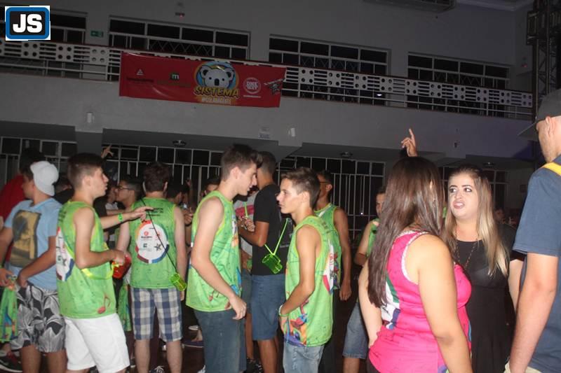 Gente bonita e muito animada no Carnaval do Sistema 2016