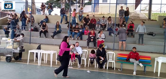 Exrcito do Bem promove a festa do esporte e da cultura em dia de anncio de melhorias  Escola Dr. Carlos