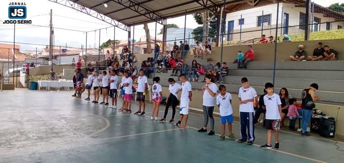 Exrcito do Bem promove a festa do esporte e da cultura em dia de anncio de melhorias  Escola Dr. Carlos