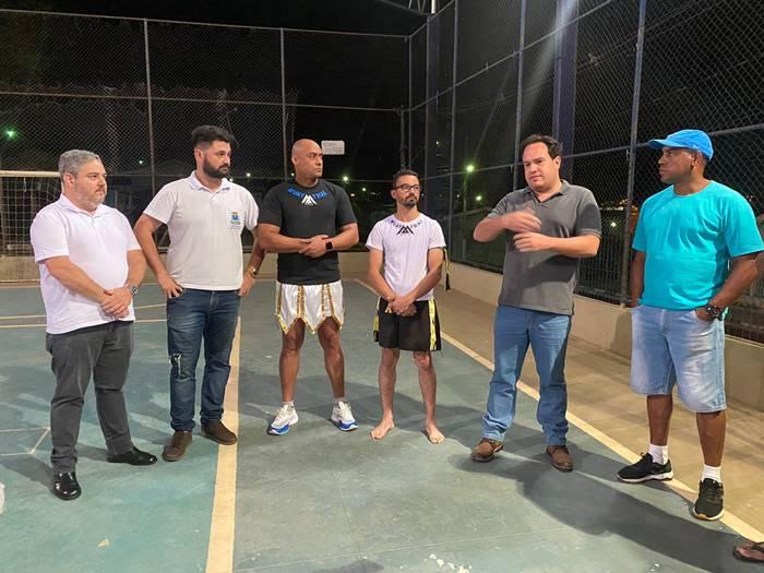 Alunos do muay thai do Exrcito do Bem agora lutaro com kits oficiais