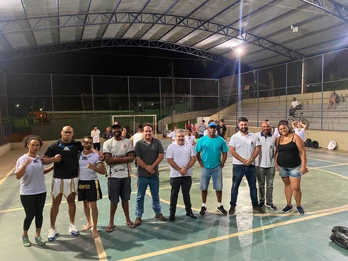 Alunos do muay thai do Exrcito do Bem agora lutaro com kits oficiais