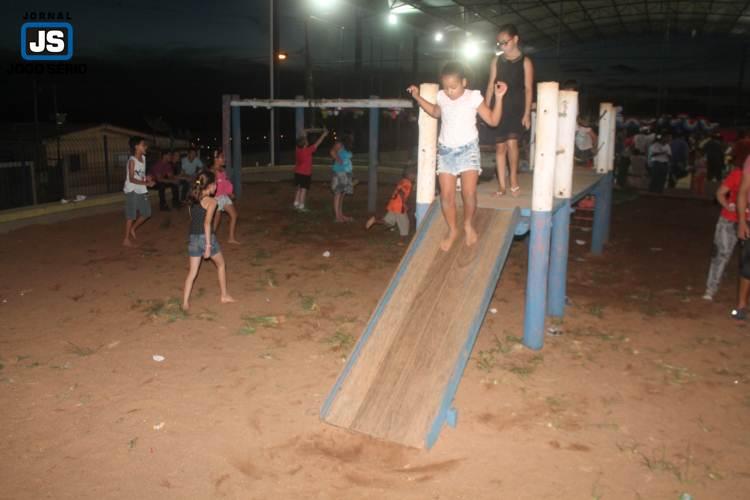 Igreja Quadrangular de Guaxup promove dia especial no Exrcito do Bem