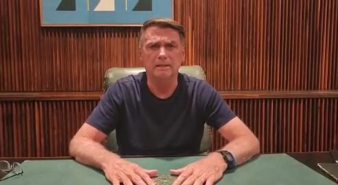 Bolsonaro usa as redes sociais para pedir a desobstruo das rodovias