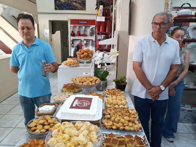 Emoo e reconhecimento pelos sessenta anos da Galeria dos Presentes