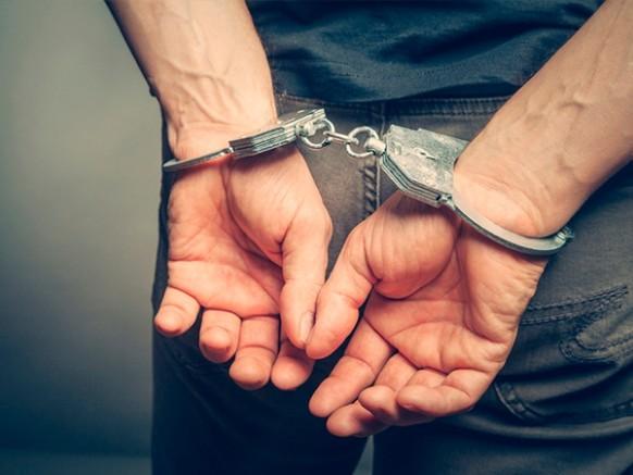 PMs capturam autor de les�o corporal contra a ex-mulher em Guaran�sia