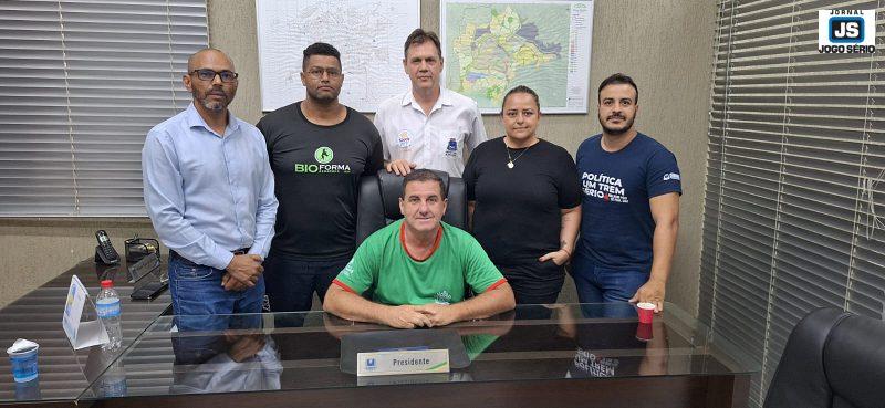 Vereadores v�o sugerir ao Executivo maior reajuste aos vencimentos dos servidores p�blicos e melhorias no Cart�o-Alimenta��o