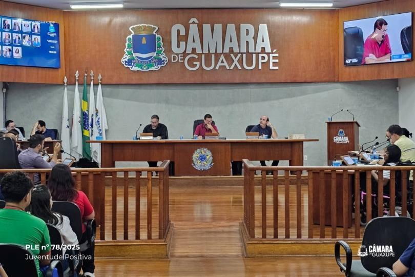 Reajuste salarial e de cart�o-alimenta��o dos servidores p�blicos de Guaxup� ser�o votados hoje