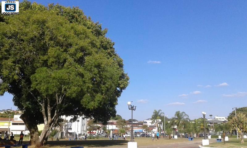 Famlias de Guaxup optam pelo Parque Municipal Mogiana para aproveitar as frias