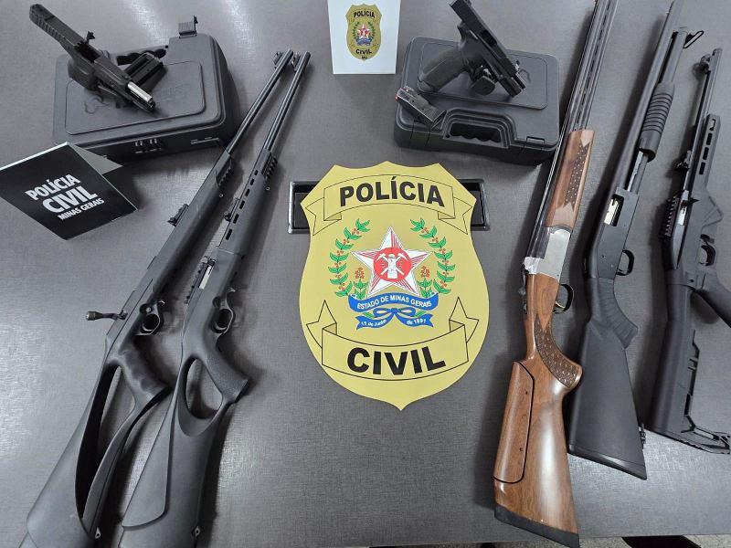 Pol�cia Civil cumpre mandados de busca e apreens�o e apreende sete armas em Po�os de Caldas