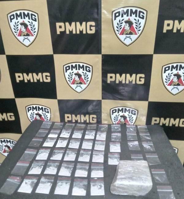 M�e e filha s�o presas por tr�fico de drogas em a��o da Pol�cia Militar em Monte Santo de Minas