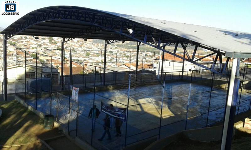 Comeam as obras de melhorias  sede do Exrcito do Bem