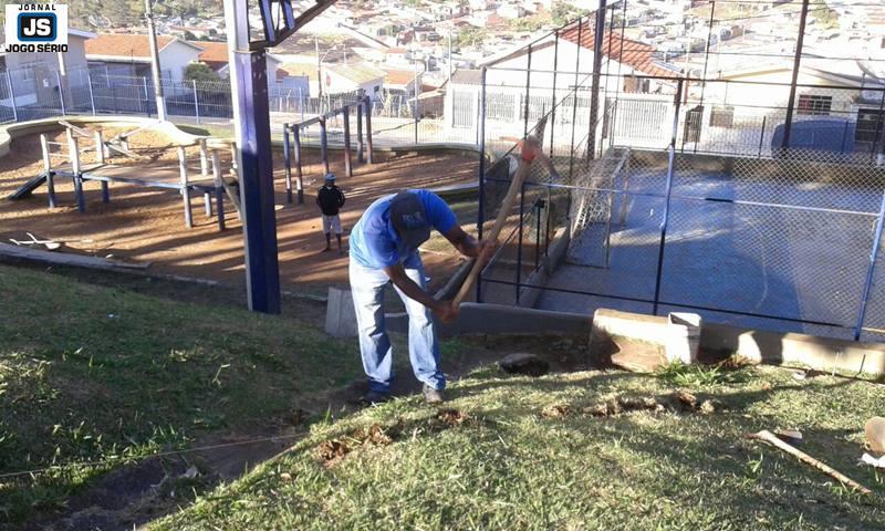 Comeam as obras de melhorias  sede do Exrcito do Bem