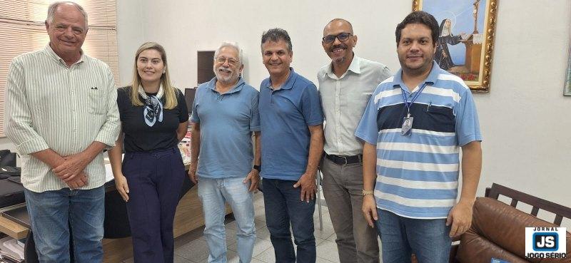 Deputado Luizinho reafirma sua parceria com o Unifeg para a implanta��o do curso de Medicina e os avan�os filantr�picos da 