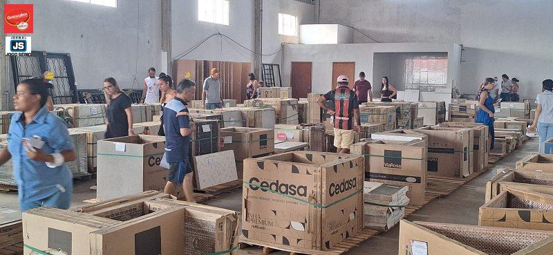 S� HOJE: Guaxucabos promove seu Mega Feir�o Ponta de Estoque