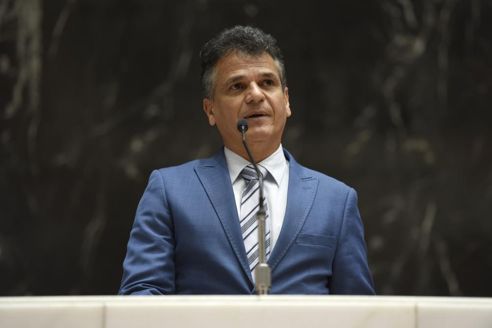 Deputado Luizinho refor�a atua��o em Guaxup� e regi�o com foco na sa�de, infraestrutura e no desenvolvimento 