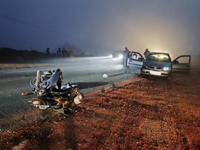 Forte neblina provoca dois acidentes de tr�nsito na rodovia de Arceburgo 