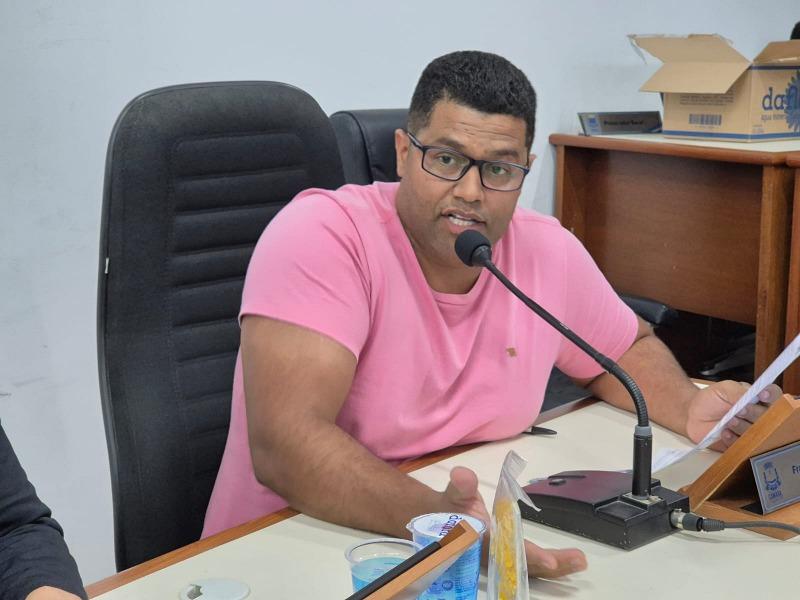 Francis destaca a import�ncia do debate pela Esportiva e volta a cobrar melhorias para o Residencial Fazenda Planalto