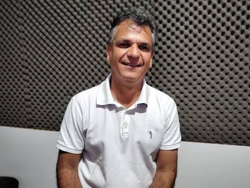 Deputado Luizinho viabiliza R$ 2,7 milh�es para novo aparelho de hemodin�mica do Hospital Alzira Velano