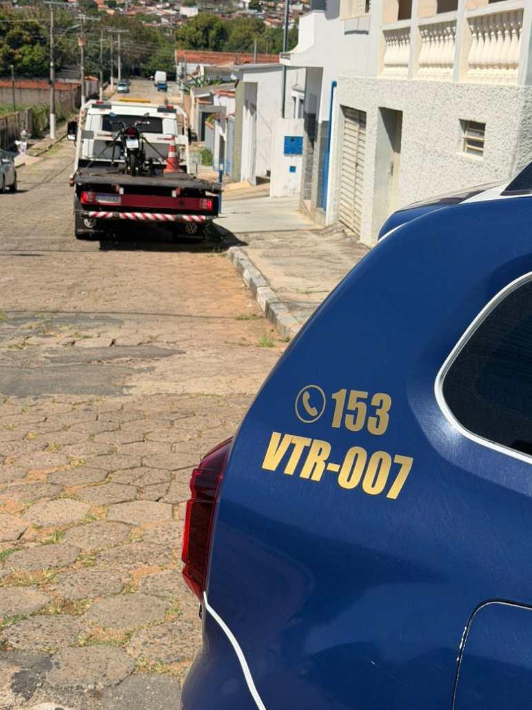 GCM det�m motociclista sem capacete ap�s fuga e dire��o perigosa em Guaxup�