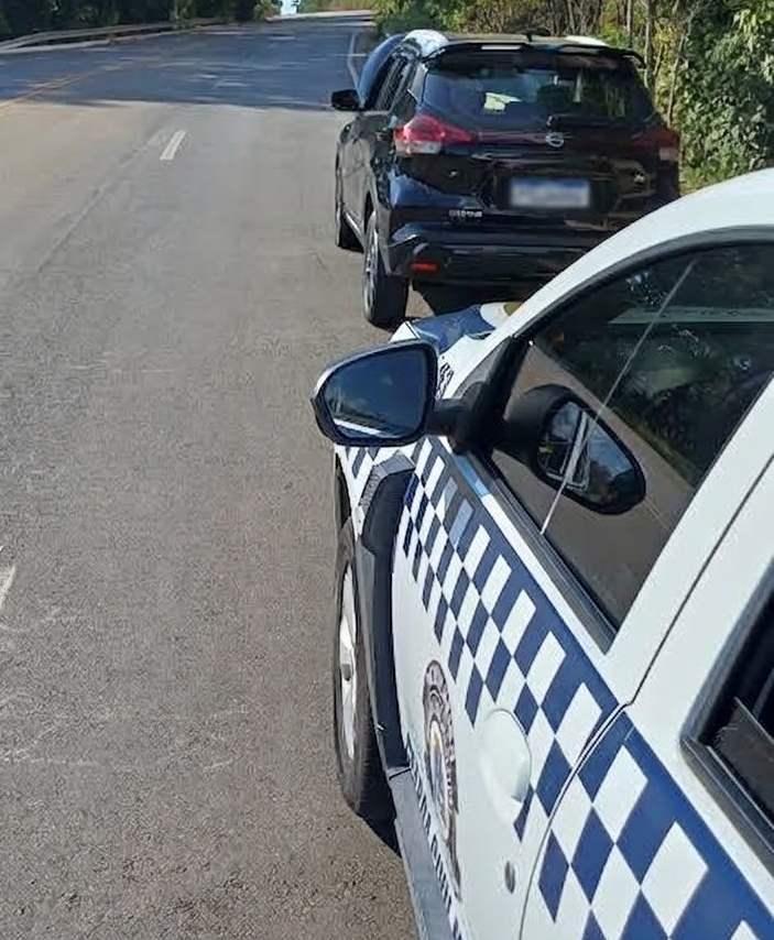Programa da Guarda Municipal em Guaxup� resulta na pris�o de condutor com carro roubado no Rio de Janeiro