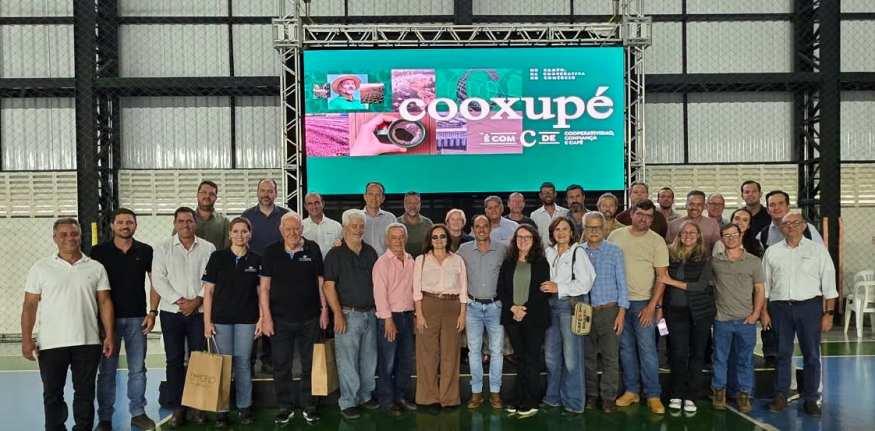 Cooxup� promove 6� Reencontro do Programa de Desenvolvimento de Gest�o e Educa��o Cooperativista em Guaxup�