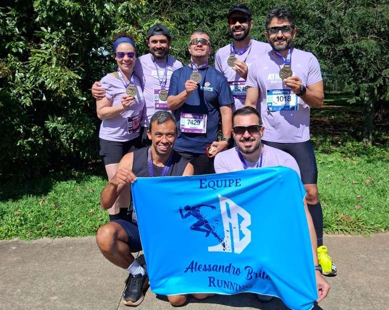 Equipe Alessandro Brito Running representa Guaxup� na Mizuno Athenas Run Longer 2026