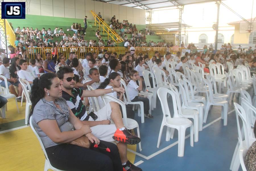 Realizado com sucesso o 1 Show de Talentos do Colgio Dom Incio de Guaxup