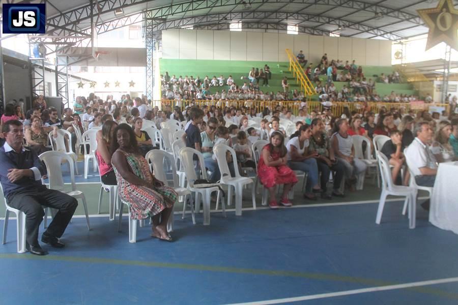 Realizado com sucesso o 1 Show de Talentos do Colgio Dom Incio de Guaxup