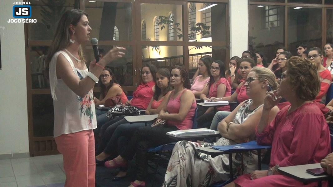 Docente do Unifeg ministra palestra sobre combate ao cncer