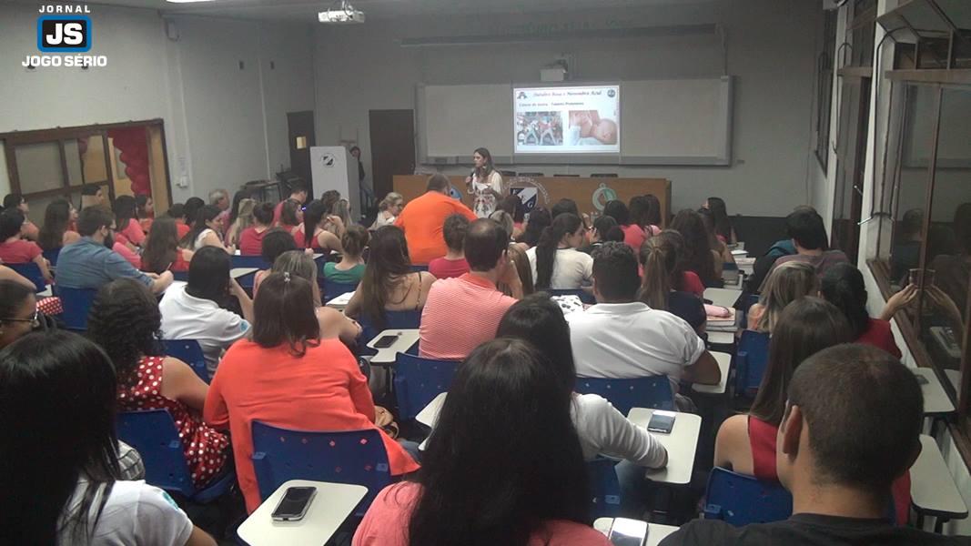 Docente do Unifeg ministra palestra sobre combate ao cncer