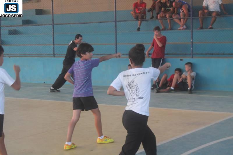 Pratique kung fu de graa no Exrcito de Bem