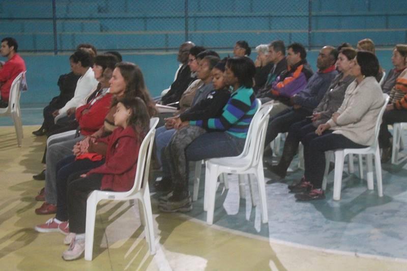 Exrcito do Bem realiza missa para adultos e crianas