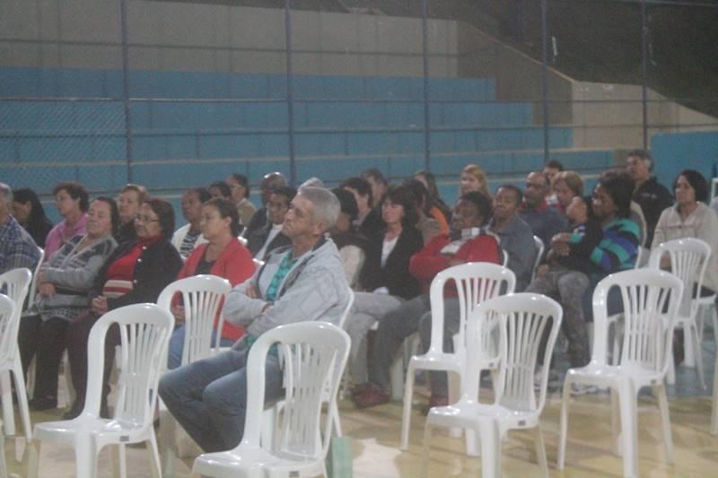 Exrcito do Bem realiza missa para adultos e crianas