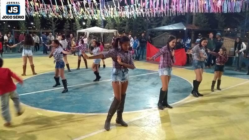 Exrcito do Bem valoriza as famlias em mais uma festa Junina comunitria