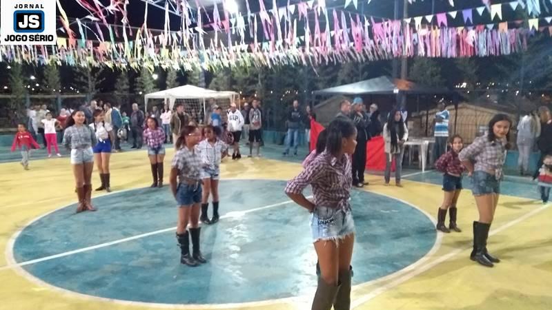 Exrcito do Bem valoriza as famlias em mais uma festa Junina comunitria