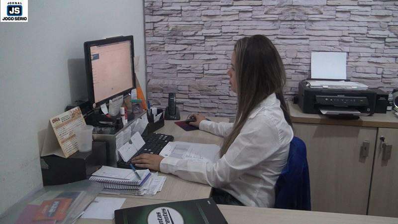 Adesive Comunicao completa nove anos de atividades em Guaxup