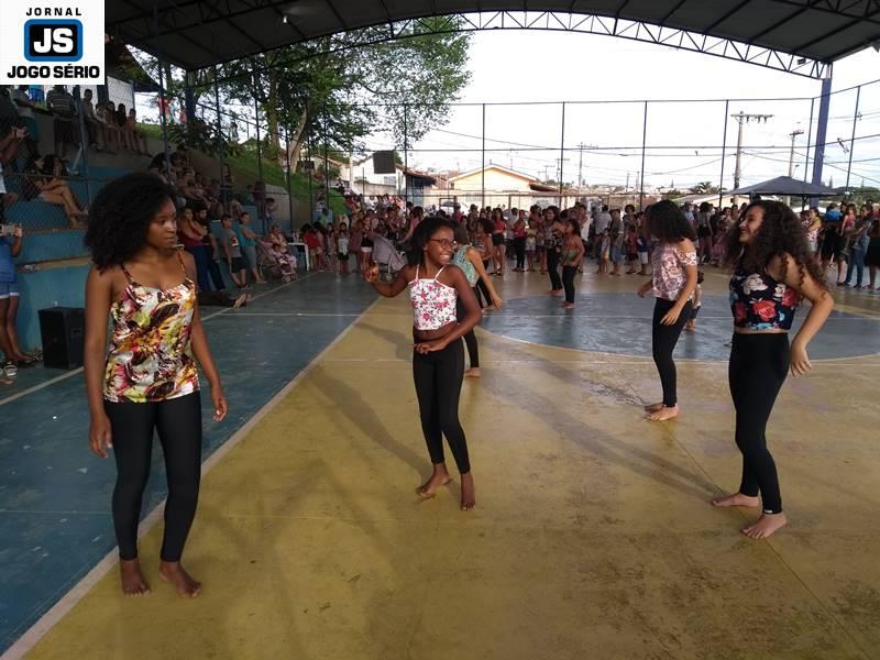 Centenas de famlias participam de mais uma Festa das Crianas do Exrcito do Bem