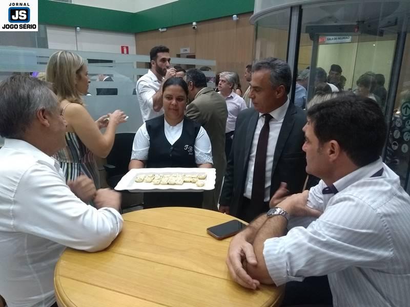 Inauguradas, em Guaxup, as novas instalaes da Unicred - Sul de Minas