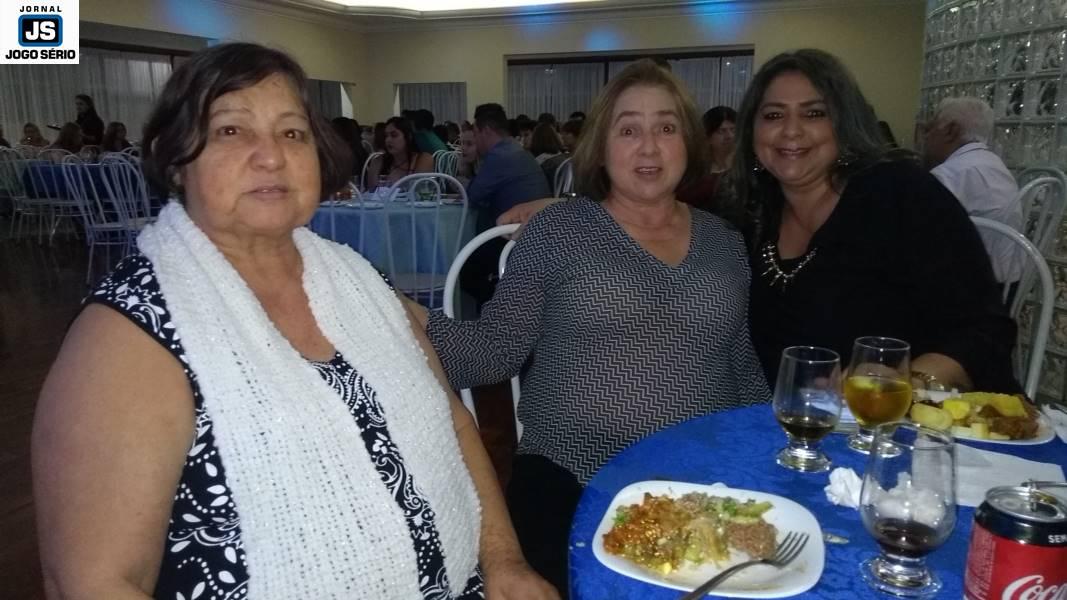 Convidados comemoram o Dia dos Pais e auxiliam a Apae em jantar beneficente 