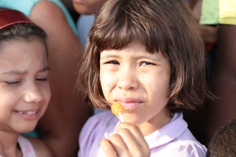 Centenas de pessoas foram  3 Festa das Crianas do Exrcito do Bem