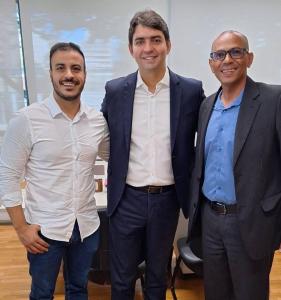 Vereadores Carlo e Pedro Alves pleiteiam, junto ao deputado Cassio Soares, van adaptada para a EquoEspao