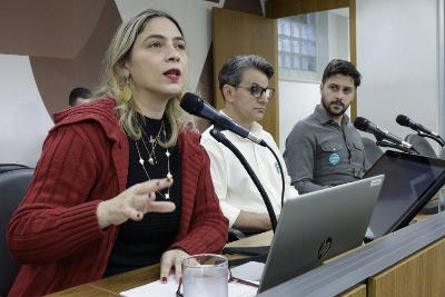 Cobrado pela Comisso de Educao, governo anuncia novas nomeaes de concurso pblico em MG
